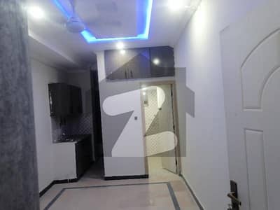 Bachelor Flat For Rent In Wakeel Colony Gulzar E Quaid