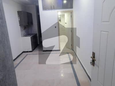 Bachelor Flat For Rent In Wakeel Colony Gulzar E Quaid