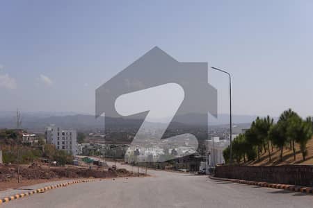 Prime location 10M plot fore sale on investor rate