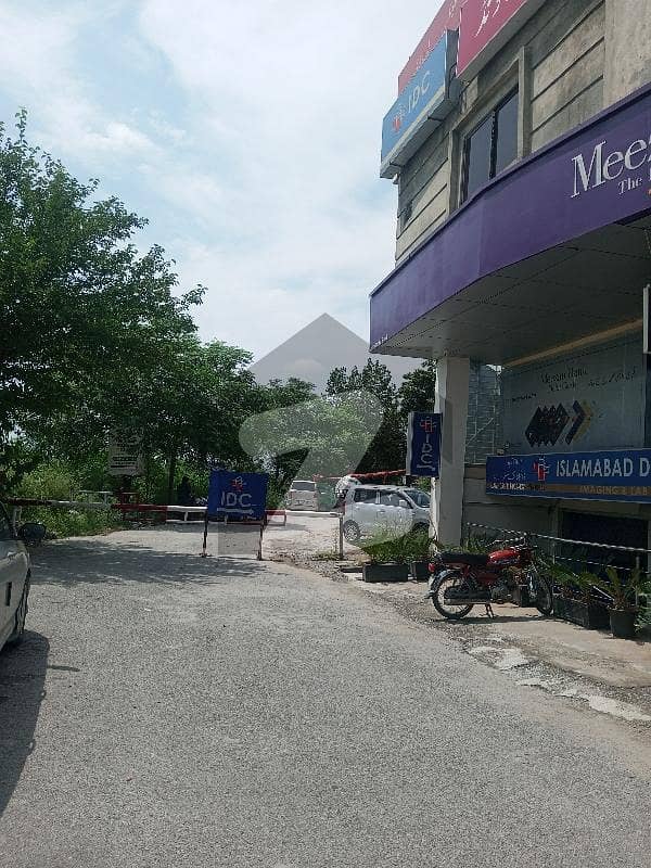 2 Bed Flat Is Available 2 Bed Flat Is Available