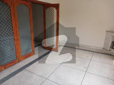 Good 2500 Square Feet Lower Portion For Rent In G-6