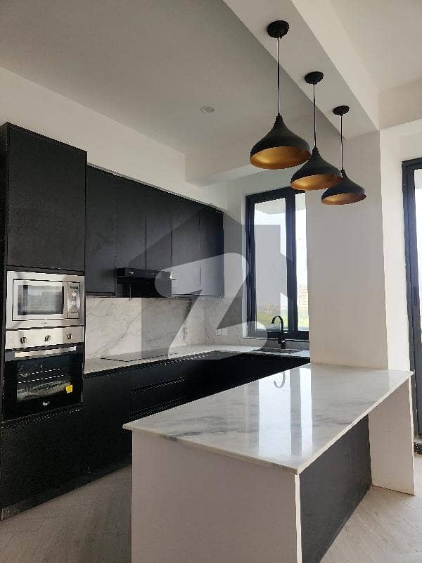 گلبرگ لاہور میں 2 کمروں کا 7 مرلہ فلیٹ 1.8 لاکھ میں کرایہ پر دستیاب ہے۔