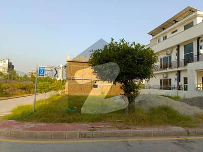 بحریہ انکلیو - سیکٹر جی بحریہ انکلیو,بحریہ ٹاؤن,اسلام آباد میں 10 مرلہ رہائشی پلاٹ 1.65 کروڑ میں برائے فروخت۔