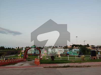 بحریہ انکلیو - سیکٹر اے بحریہ انکلیو,بحریہ ٹاؤن,اسلام آباد میں 5 کمروں کا 10 مرلہ مکان 1.35 لاکھ میں کرایہ پر دستیاب ہے۔