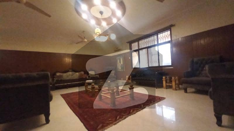 1000 Yards Bungalow For Sale
