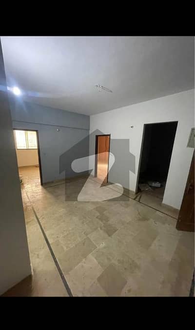 Spacious 3 Bed DD Flat For Rent 1300 Sqft Main Road Facing Kaneez Fatima Block 1