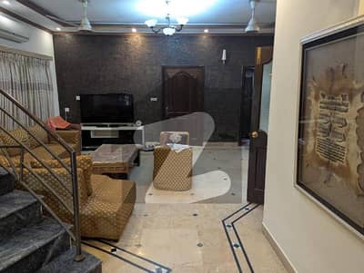 ڈی ایچ اے فیز 2 - بلاک وی فیز 2,ڈیفنس (ڈی ایچ اے),لاہور میں 4 کمروں کا 10 مرلہ مکان 4.35 کروڑ میں برائے فروخت۔ ڈی ایچ اے فیز 2 - بلاک وی فیز 2,ڈیفنس (ڈی ایچ اے),لاہور میں 4 کمروں کا 10 مرلہ مکان 4.35 کروڑ میں برائے فروخت۔