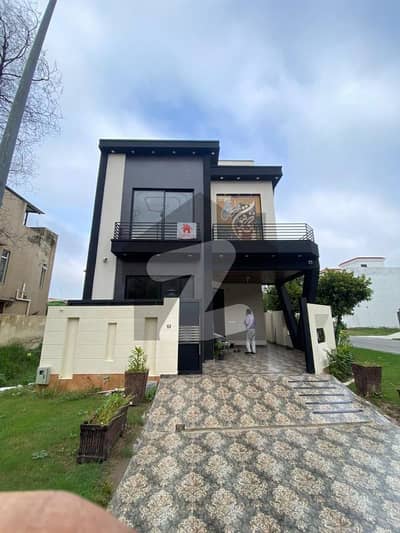 DHA REHBER   SECTOR 2  BLOCK M  LEVISH BRAND NEW CORNER HOUSE IN 50 FEET ROAD OWSUM LOCATION AND SOLID CUNSTRUCTION