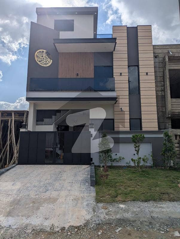 ممتاز سٹی اسلام آباد میں 5 کمروں کا 6 مرلہ مکان 2.45 کروڑ میں برائے فروخت۔ ممتاز سٹی اسلام آباد میں 5 کمروں کا 6 مرلہ مکان 2.45 کروڑ میں برائے فروخت۔