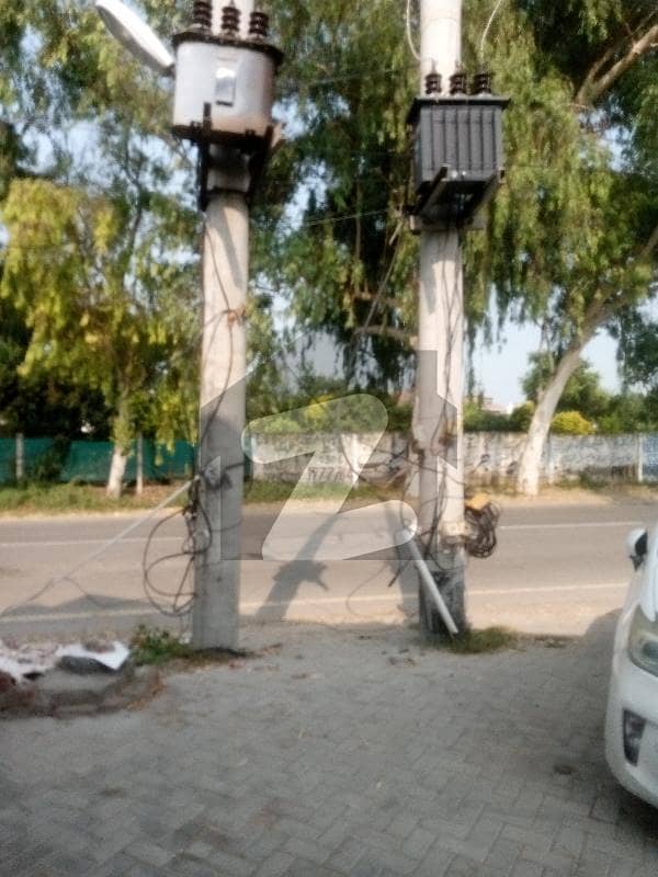 بیدیاں روڈ لاہور میں 1 کنال کمرشل پلاٹ 10.5 کروڑ میں برائے فروخت۔