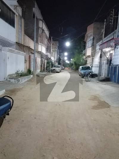 Demolish House Available For Sale in Sector 11-C/2 North Karachi