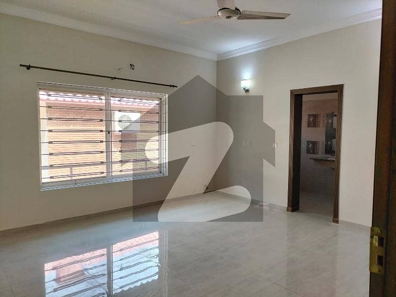 Independent Basement Available For Rent Independent Basement Available For Rent