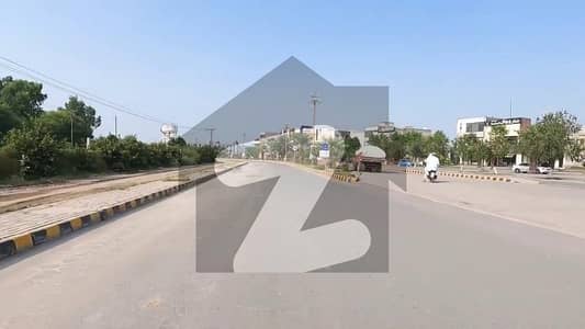 لاھور موٹروے سٹی لاہور میں 2 کنال رہائشی پلاٹ 1.35 کروڑ میں برائے فروخت۔