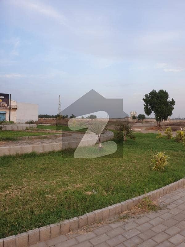 COMMERCIAL PLOT PIR GUL HASSAN PHASE 1