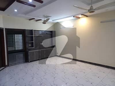8 Marla Corner Double Unit House For Sale