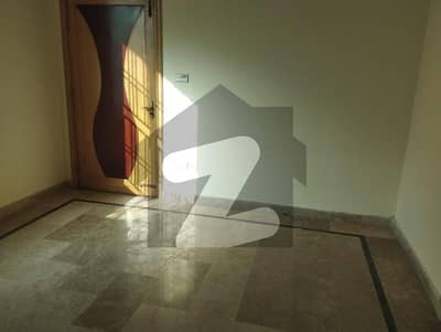 12 MARLA ONE UNIT HOUSE FOR RENT