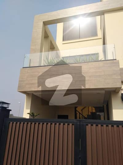 10 Marla Upper Portion For Rent In Johar Block Bahria Town Lahore Near Effil Tower 10 Marla Upper Portion For Rent In Johar Block Bahria Town Lahore Near Effil Tower