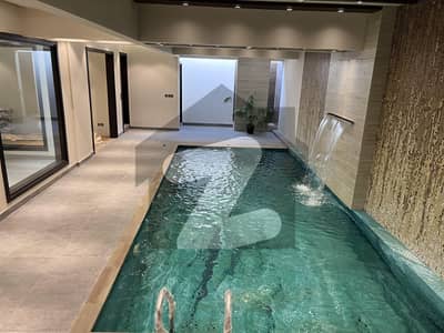 ڈی ایچ اے فیز 8 ڈی ایچ اے ڈیفینس,کراچی میں 6 کمروں کا 1 کنال مکان 24.0 کروڑ میں برائے فروخت۔