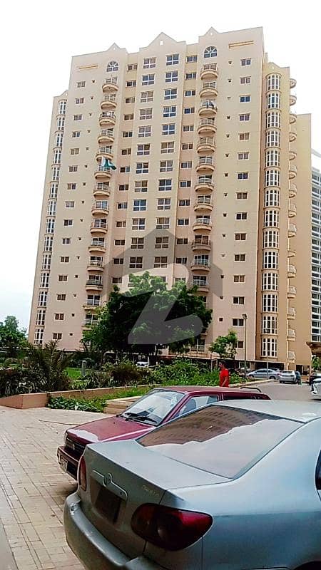 3-Beds Apartment Available For Rent 3-Beds Apartment Available For Rent