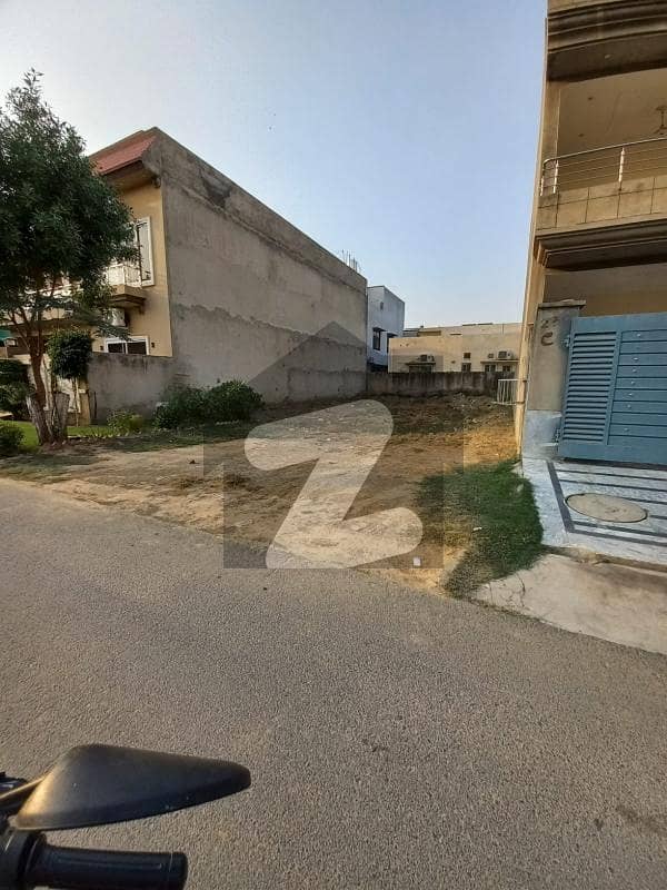 10 Marla plot for sale in canal garden