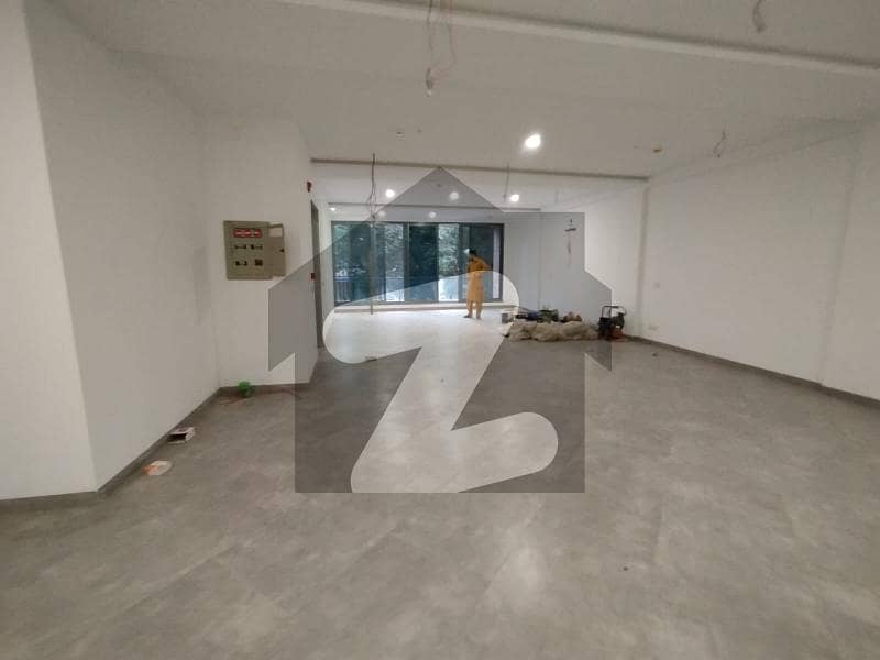 8 Marla Brand New Floor 8 Marla Brand New Floor
