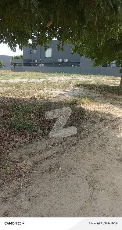 X Block Facing DHA Complex 1 Kanal Plot