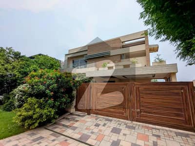 1 Kanal Luxury Modern House Available For Rent In DHA Lahore Phase 6