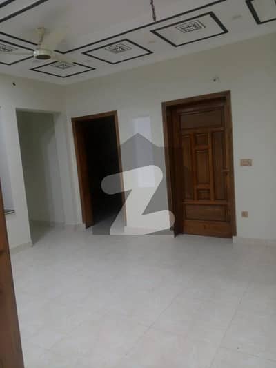 8 MARLA LOWER PORTION WITH GAS FOR RENT