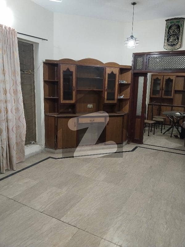 10 Marla Used House For Sale 10 Marla Used House For Sale