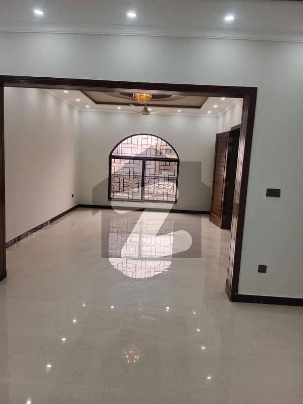 8 Marla House For Sale