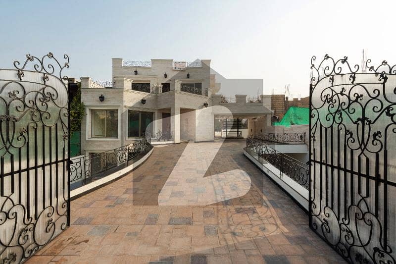 ایف ۔ 7 اسلام آباد میں 11 کمروں کا 2 کنال مکان 20.0 لاکھ میں کرایہ پر دستیاب ہے۔