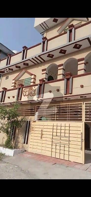 بہارہ کھوہ اسلام آباد میں 5 کمروں کا 10 مرلہ مکان 2.35 کروڑ میں برائے فروخت۔