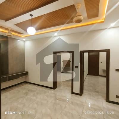 ثمر زر ہاؤسنگ سوسائٹی راولپنڈی میں 3 کمروں کا 5 مرلہ مکان 1.24 کروڑ میں برائے فروخت۔