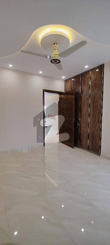 5 Marla Upper Portion Available For Rent 5 Marla Upper Portion Available For Rent