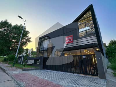 24 Marla Designer House Phase 7, Islamabad For Sale