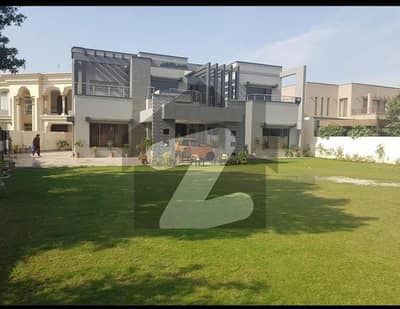 1 Kanal Upper Portion + 2kanal Lawn