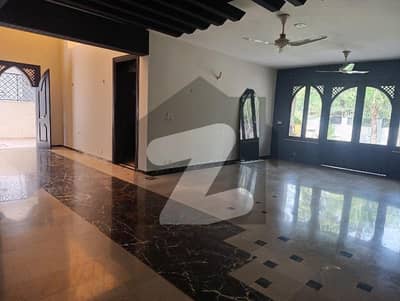 E-7 Corner House Available 94*100 With Extra Land