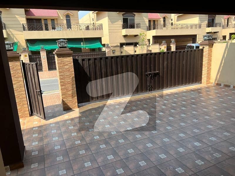 عسکری 10 - سیکٹر ایف عسکری 10,عسکری,لاہور میں 5 کمروں کا 17 مرلہ مکان 9.1 کروڑ میں برائے فروخت۔ عسکری 10 - سیکٹر ایف عسکری 10,عسکری,لاہور میں 5 کمروں کا 17 مرلہ مکان 9.1 کروڑ میں برائے فروخت۔