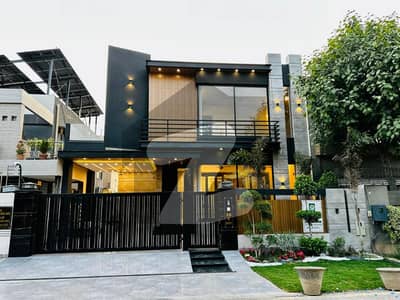 10 MARLA BRAND NEW HOUSE TOP LOCTION NEAR TO PARK NEAR TO DEFANCE RAYA