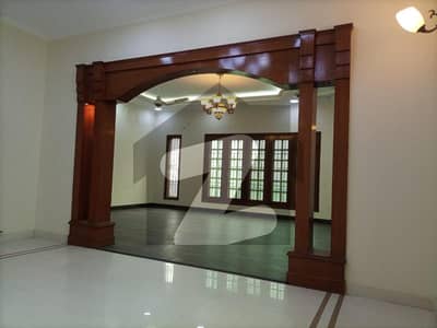 1000 Yards Luxury Bungalow For Sale At Khyaban-E-Bukhari Phase 6