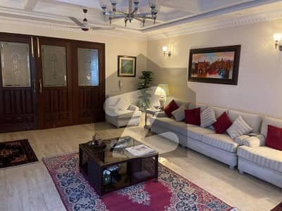 نارتھ ناظم آباد کراچی میں 5 کمروں کا 1 کنال مکان 3.35 لاکھ میں کرایہ پر دستیاب ہے۔