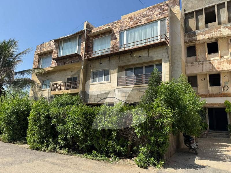 سِی ویو اپارٹمنٹس کراچی میں 3 کمروں کا 11 مرلہ فلیٹ 6.25 کروڑ میں برائے فروخت۔