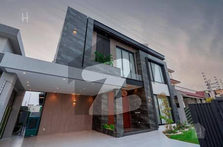 ڈی ایچ اے فیز 6 - بلاک اے فیز 6,ڈیفنس (ڈی ایچ اے),لاہور میں 5 کمروں کا 1 کنال مکان 9.0 کروڑ میں برائے فروخت۔