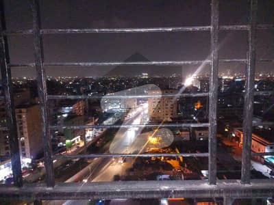 کلفٹن ۔ بلاک 9 کلفٹن,کراچی میں 2 کمروں کا 5 مرلہ فلیٹ 4.35 کروڑ میں برائے فروخت۔