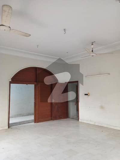 HOUSE AVAILABLE FOR RENT KDA SCHEME 1 EXTENSION MAIN ROAD LOCATION VERY NEAT AND CLEAN STREET HOUSE AVAILABLE FOR RENT KDA SCHEME 1 EXTENSION MAIN ROAD LOCATION VERY NEAT AND CLEAN STREET