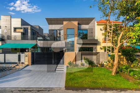 8 MARLA BRAND NEW UPPER PORTION HOUSE FOR RENT