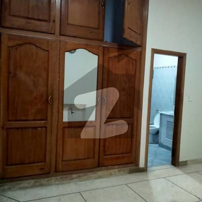 F-11 Open Basement 3'Bed Lawan Outside For Rent F-11 Open Basement 3'Bed Lawan Outside For Rent
