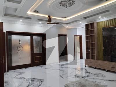 Brand New 1 Kanal House For Sale. Brand New 1 Kanal House For Sale.