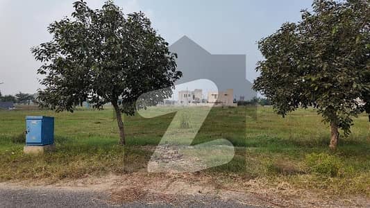 Y BLOCK NEAR TO THIS 4 KANAL PLOT FOR SALE