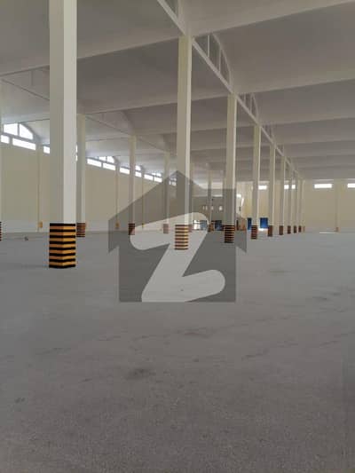احسن آباد گداپ ٹاؤن,کراچی میں 11 کمروں کا 3 کنال گودام 8.0 لاکھ میں کرایہ پر دستیاب ہے۔
